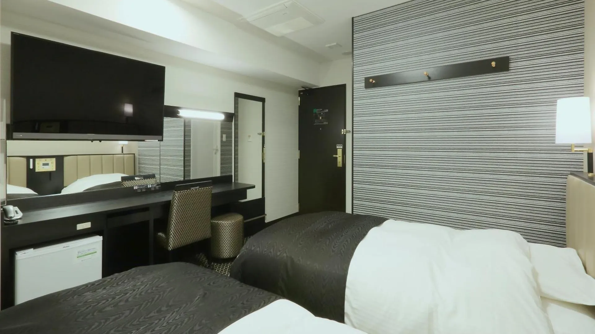Apa Hotel Nagoya Sakae Higashi 3*,
